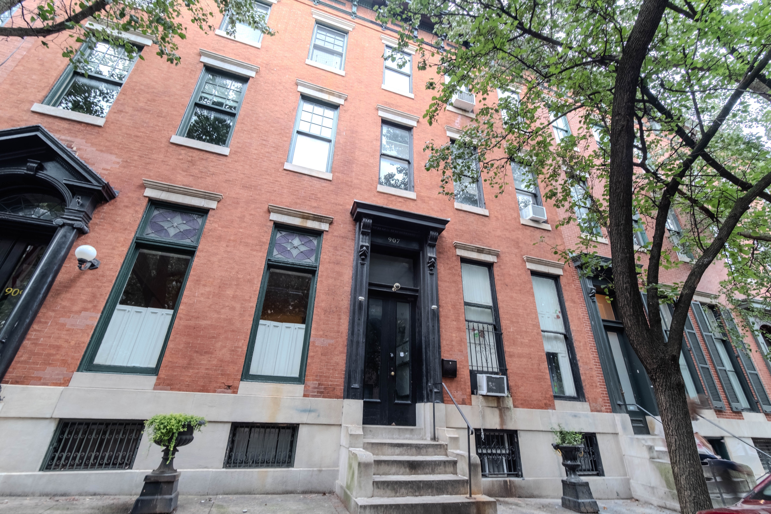 907 St Paul St, Unit 1R - .
