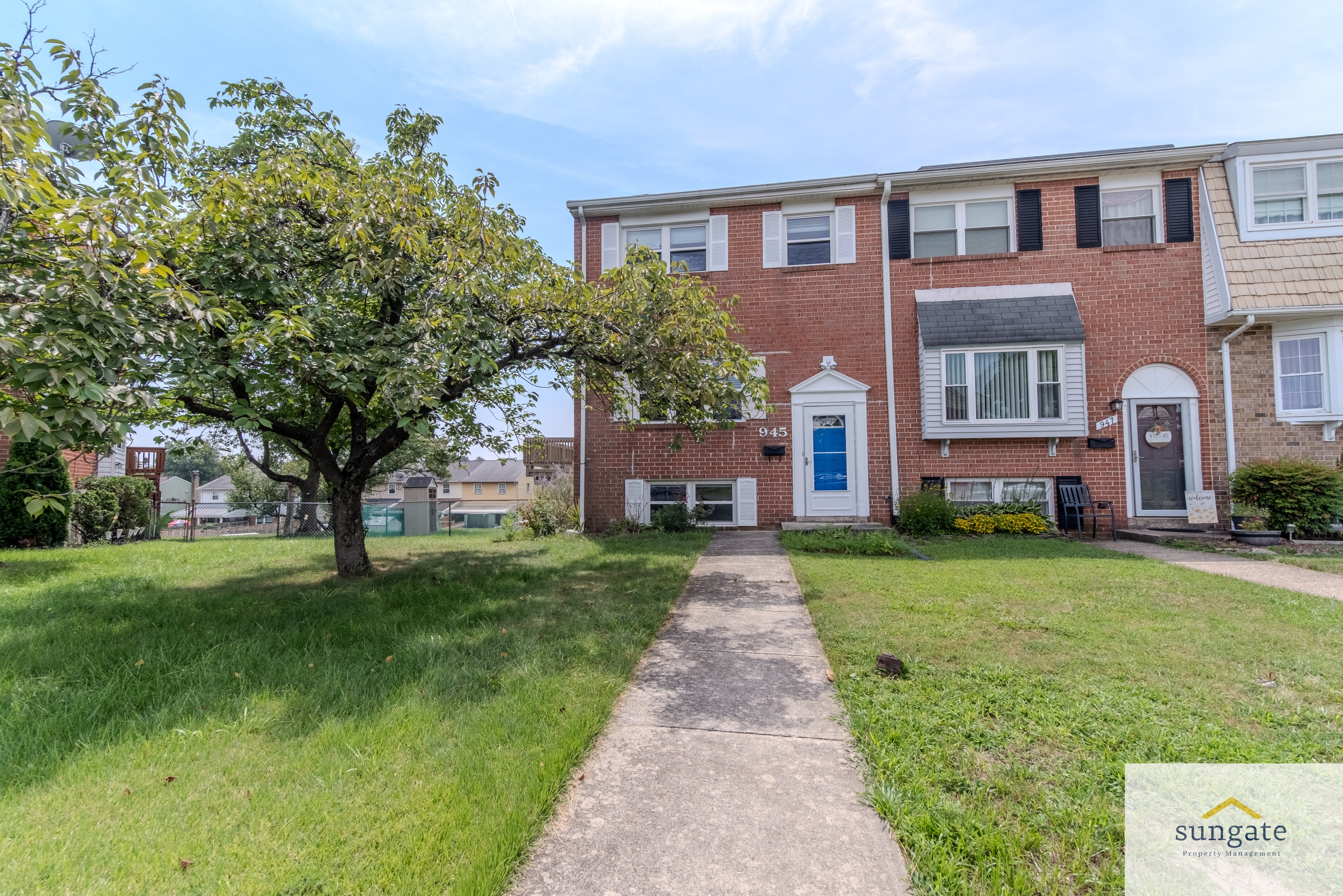 945 Stormont Cir